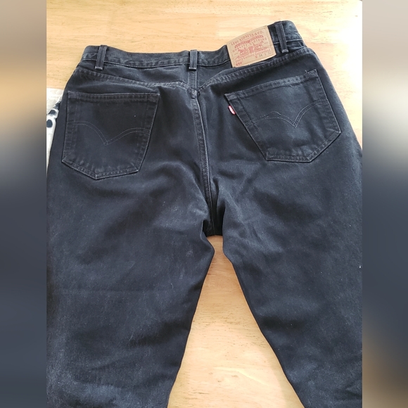 Mens Levi's 550 Relaxed Fit 34/32 - Picture 2 of 3